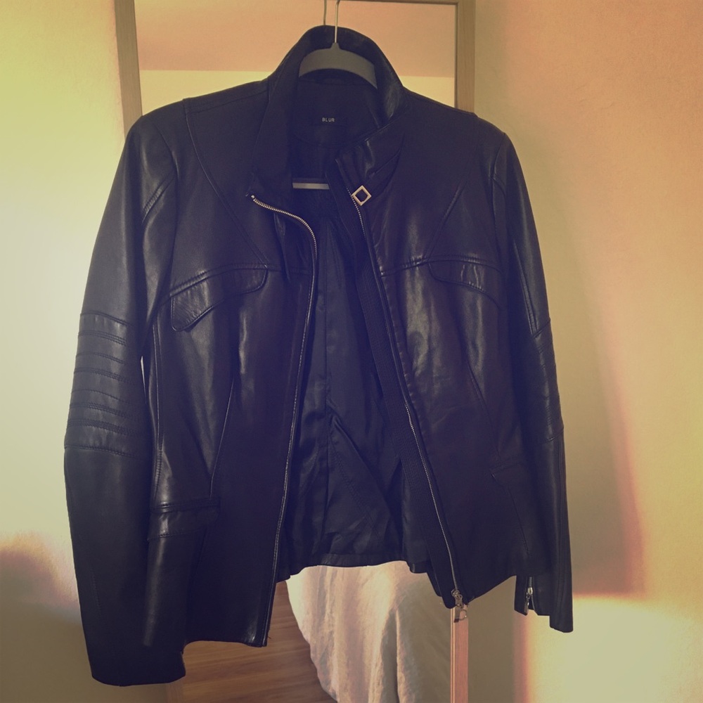 Blur rich black leather motorcycle jacket. Medium.